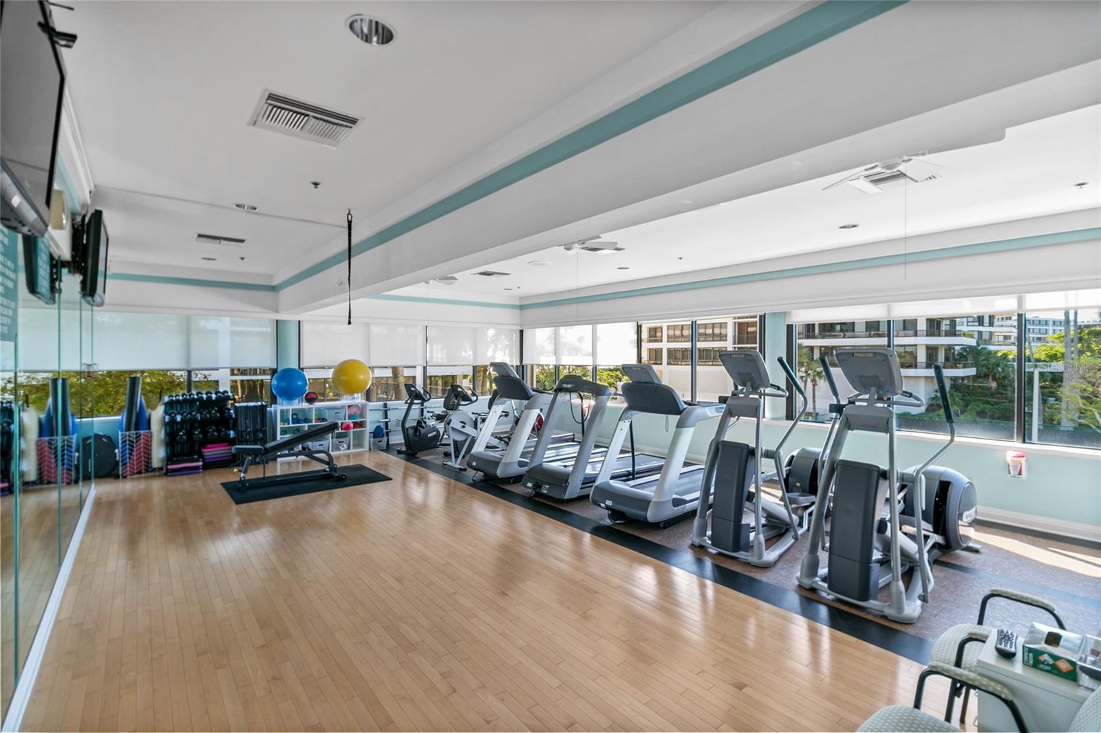SANCTUARY IV - Residential