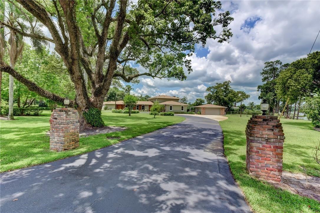 LAKE TALMADGE LAKE FRONT - Residential