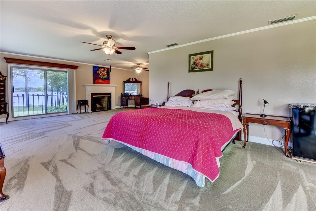LAKE TALMADGE LAKE FRONT - Residential