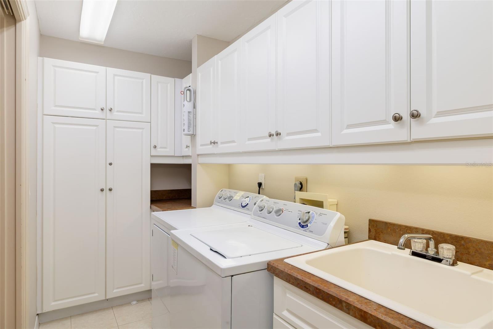 SIESTAS BAYSIDE WATERSIDE EAST REP LTS 18 & 19 - Residential