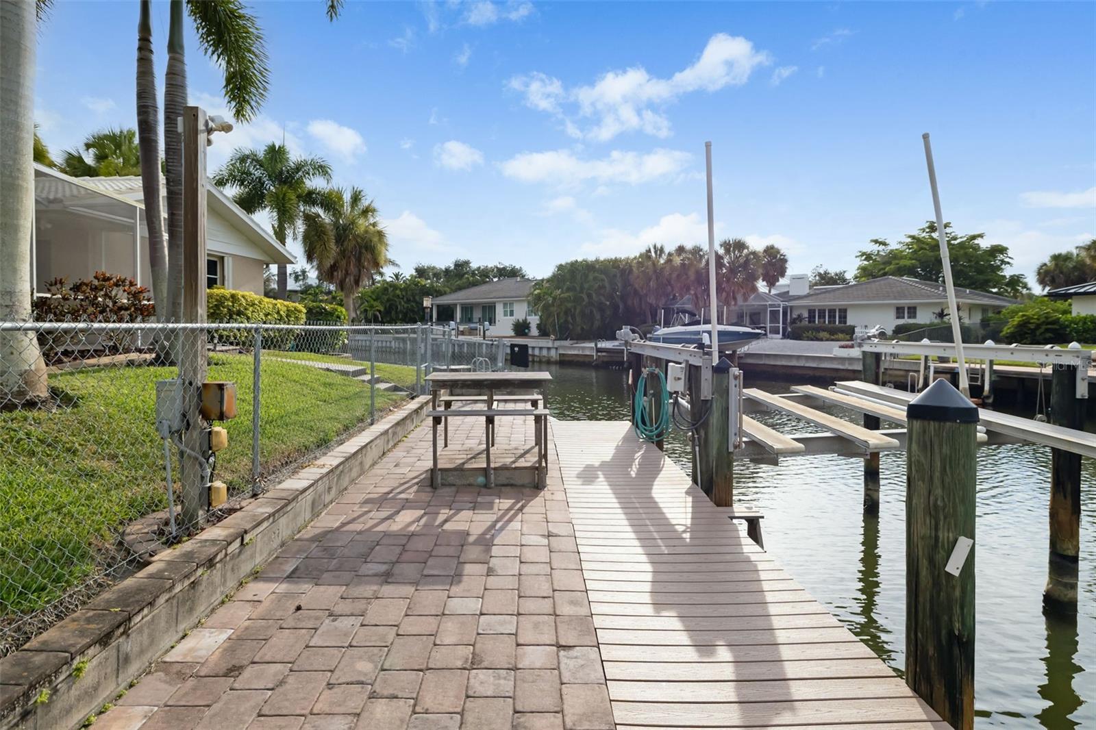 SIESTAS BAYSIDE WATERSIDE EAST REP LTS 18 & 19 - Residential