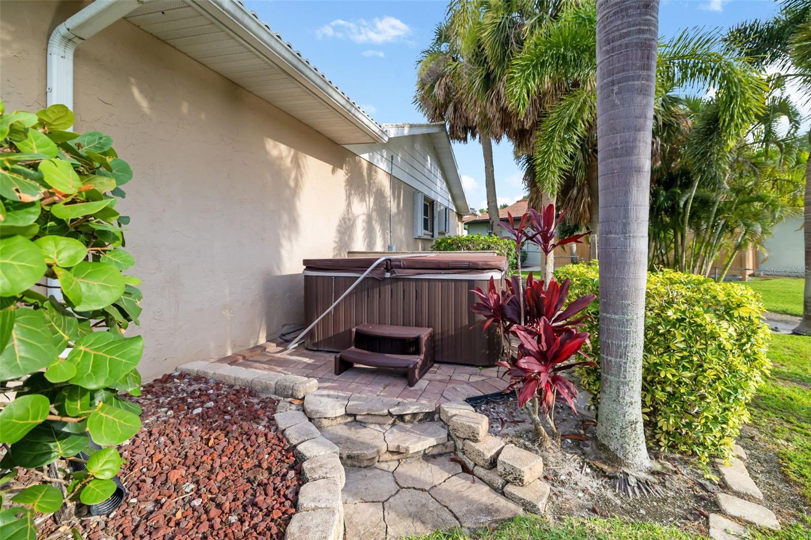 SIESTAS BAYSIDE WATERSIDE EAST REP LTS 18 & 19 - Residential