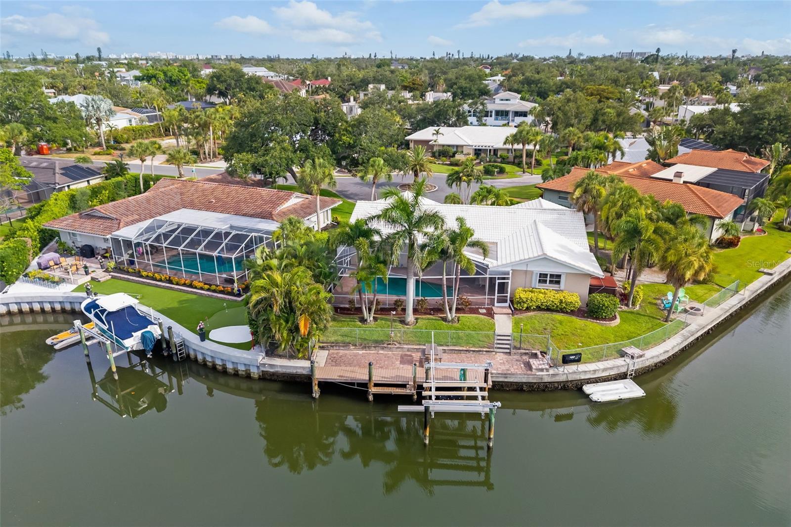 SIESTAS BAYSIDE WATERSIDE EAST REP LTS 18 & 19 - Residential