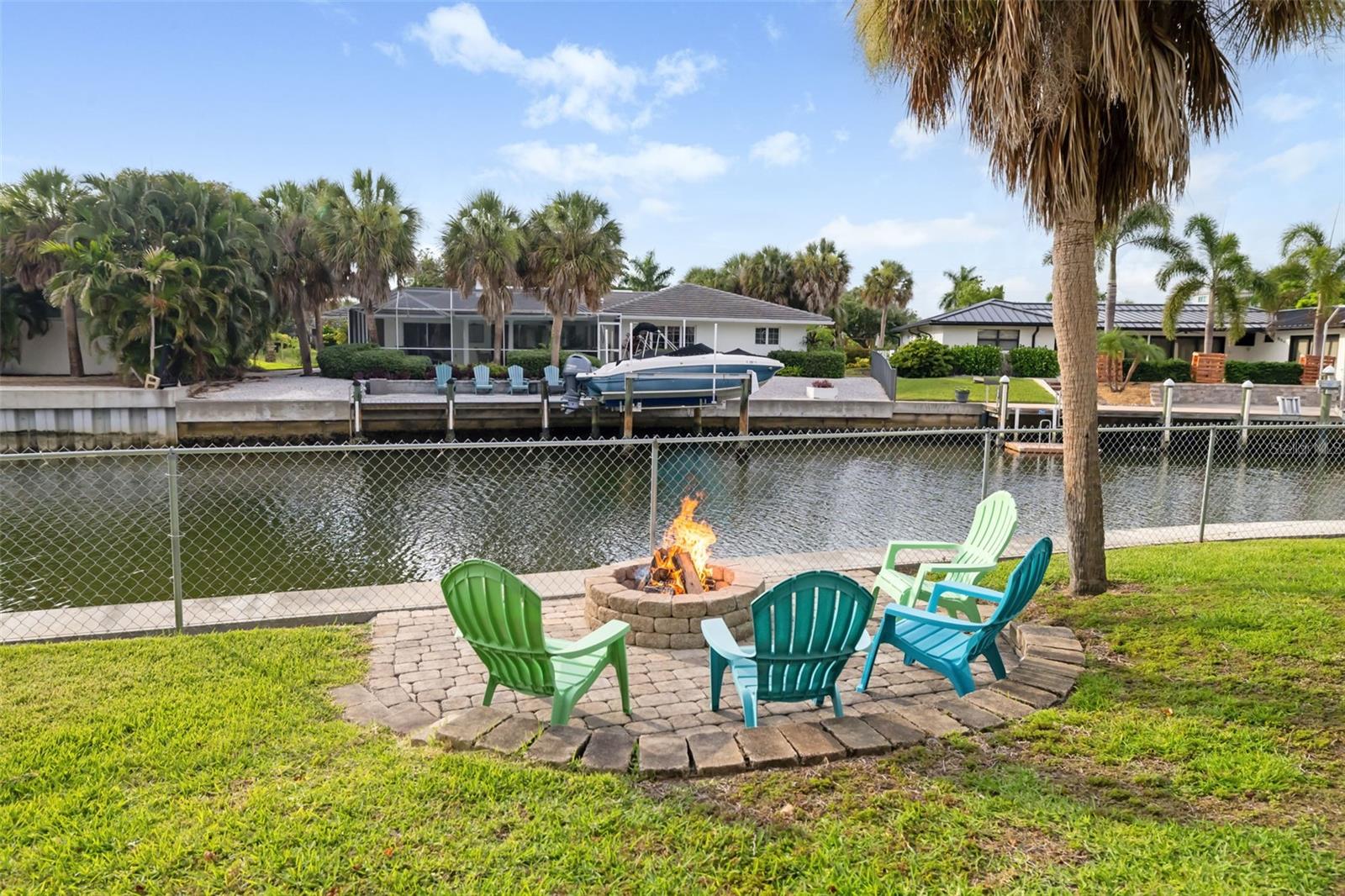 SIESTAS BAYSIDE WATERSIDE EAST REP LTS 18 & 19 - Residential