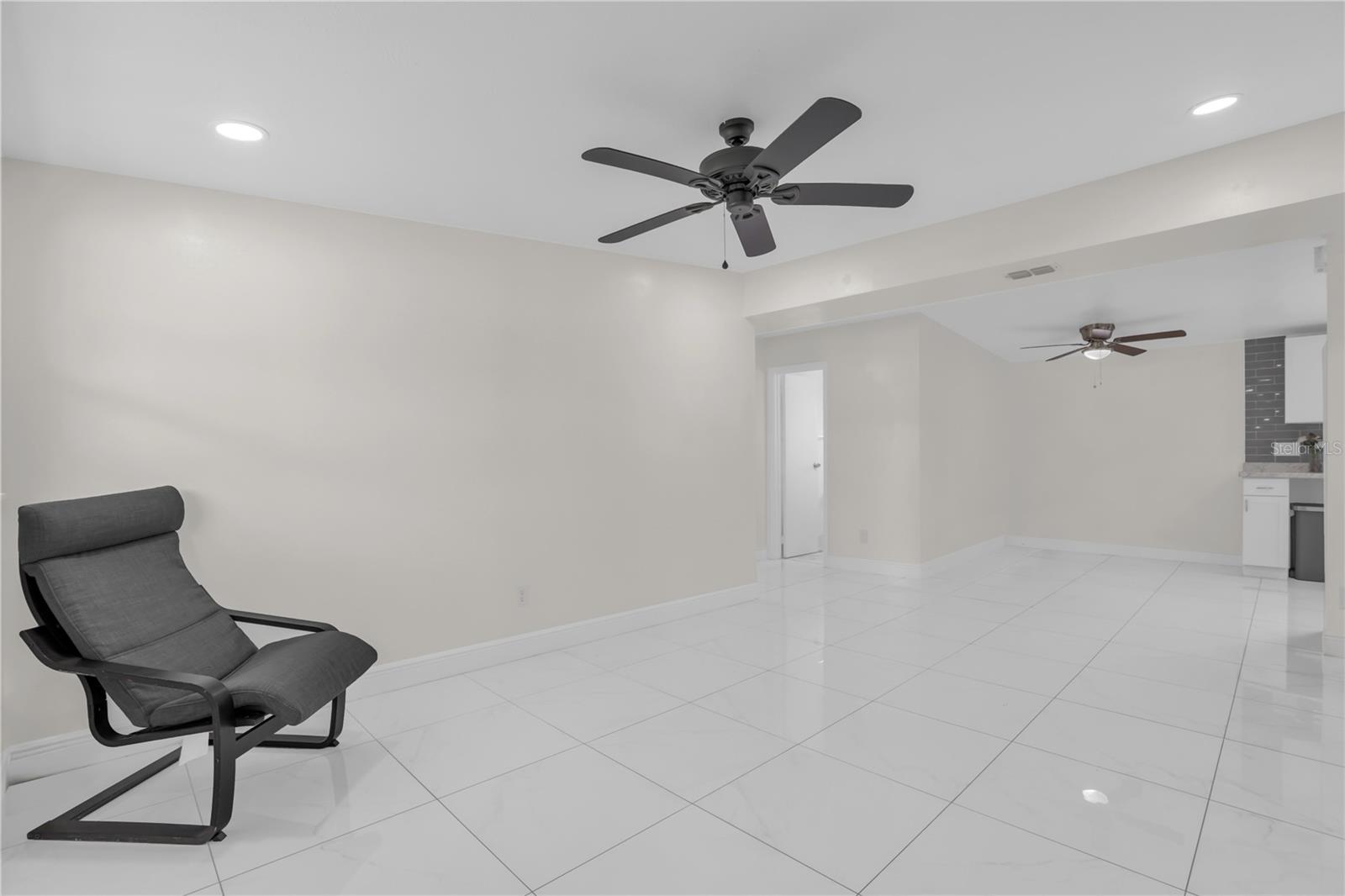AZALEA HOMES - Residential