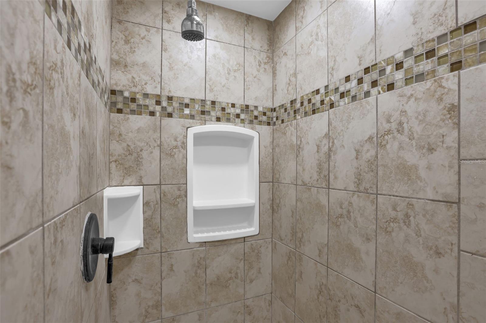 AZALEA HOMES - Residential