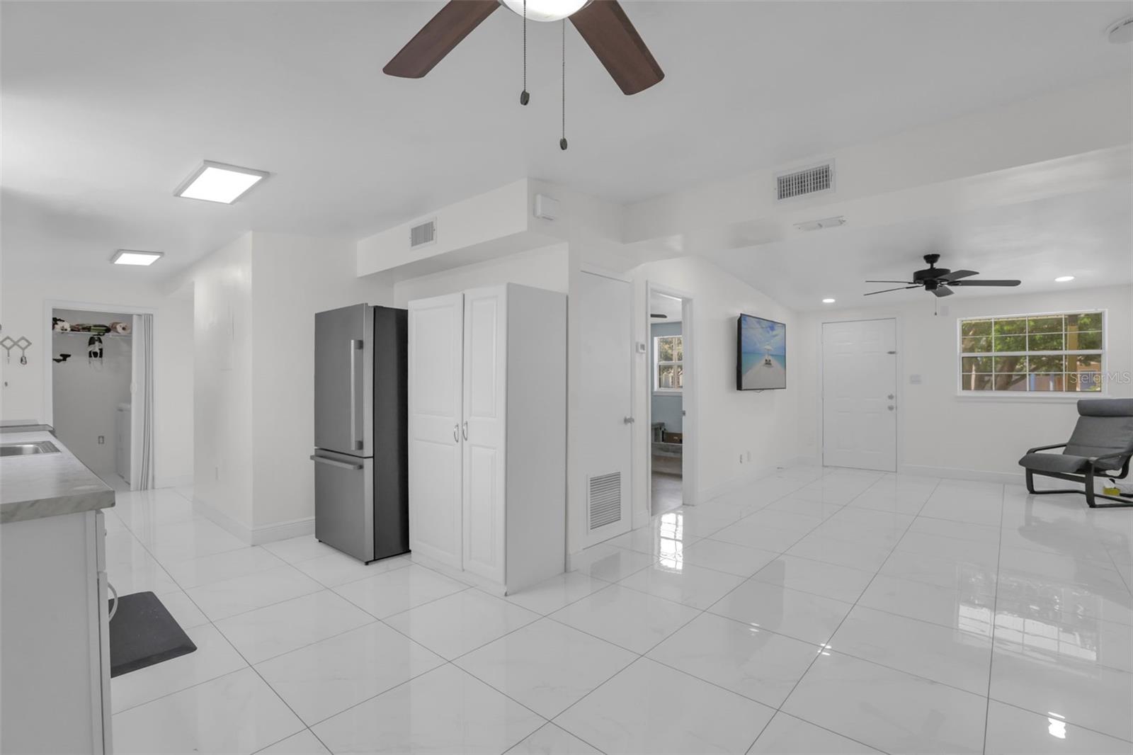 AZALEA HOMES - Residential