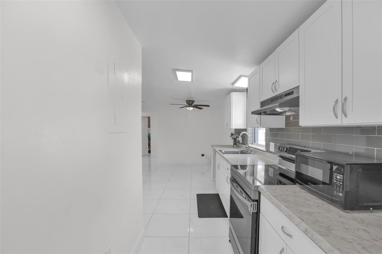 AZALEA HOMES - Residential