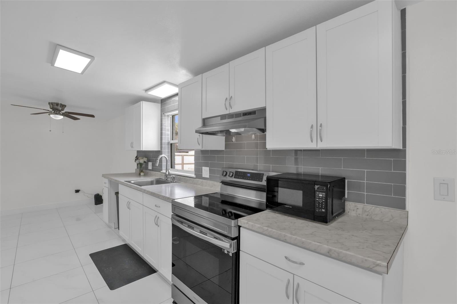 AZALEA HOMES - Residential