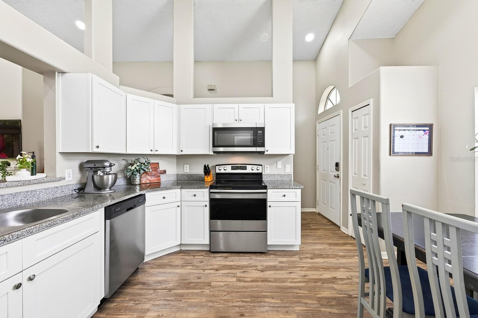 DELTONA LAKES UNIT 33 - Residential