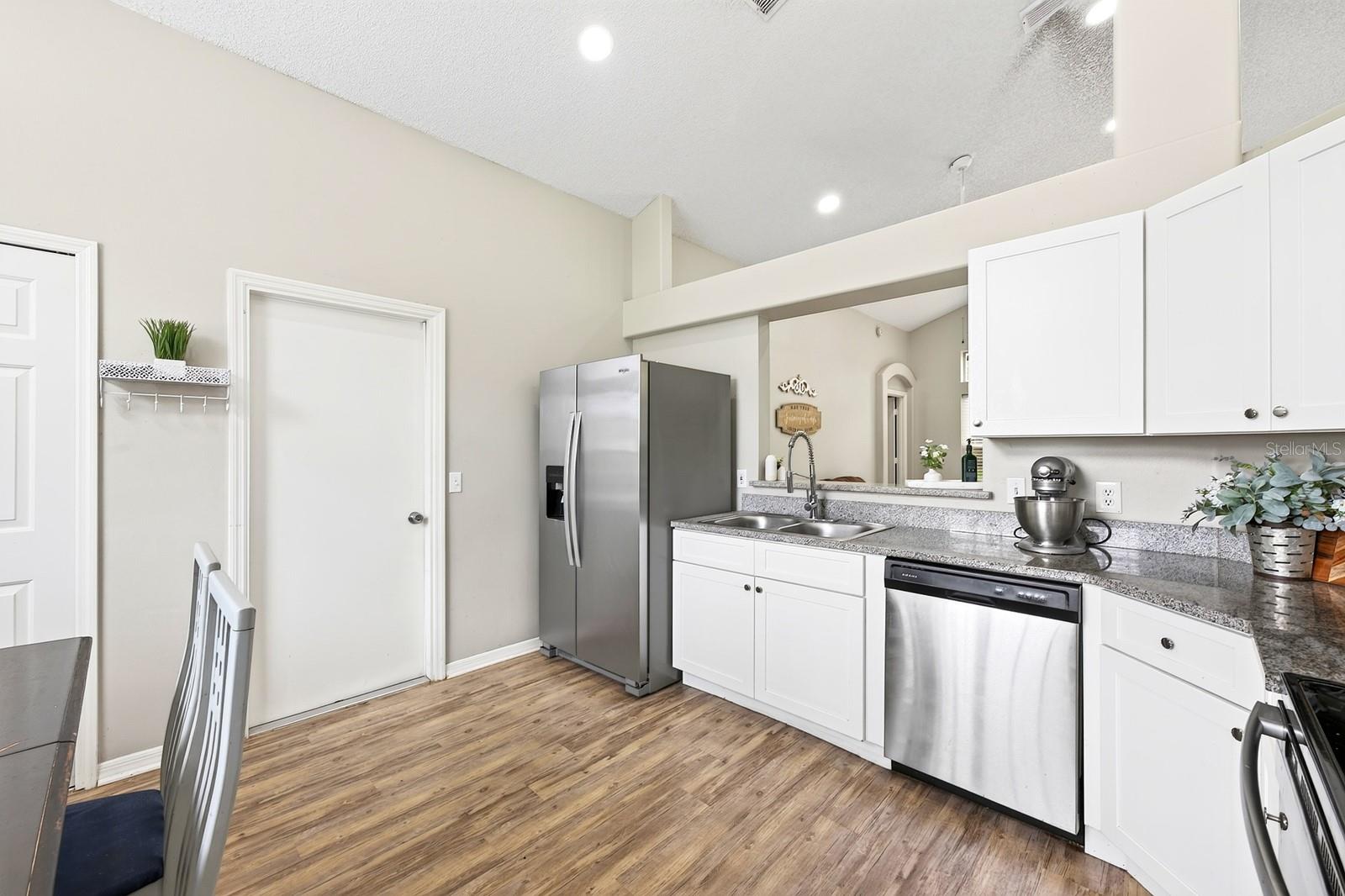 DELTONA LAKES UNIT 33 - Residential