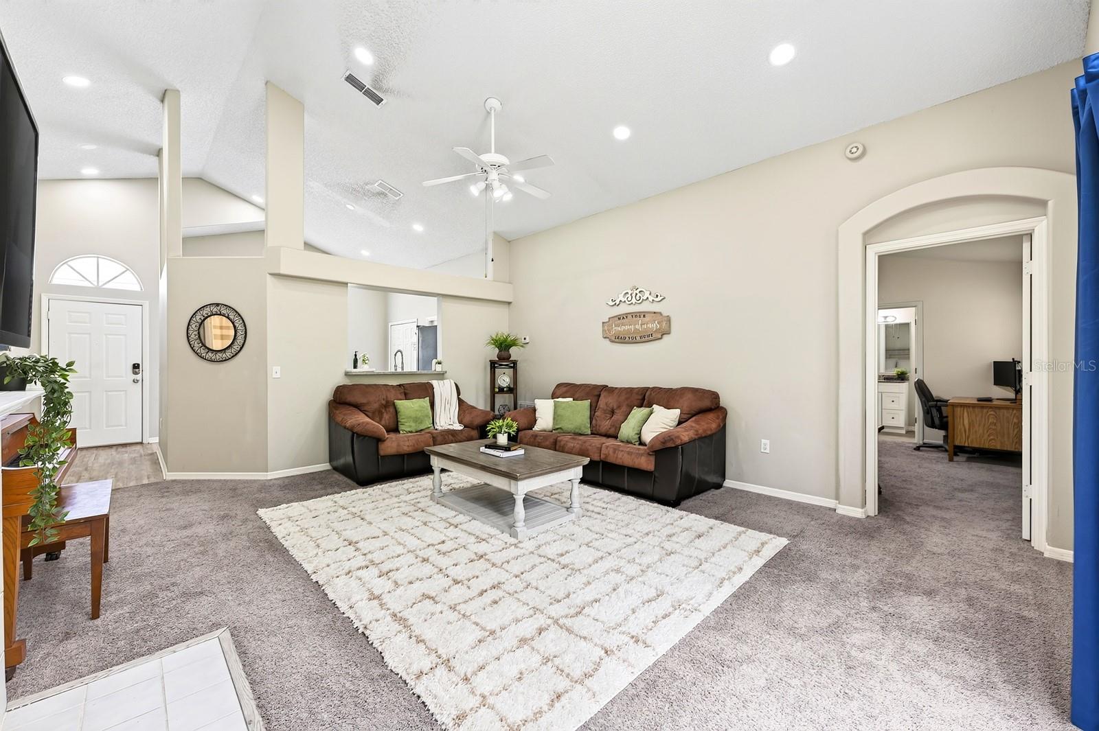 DELTONA LAKES UNIT 33 - Residential