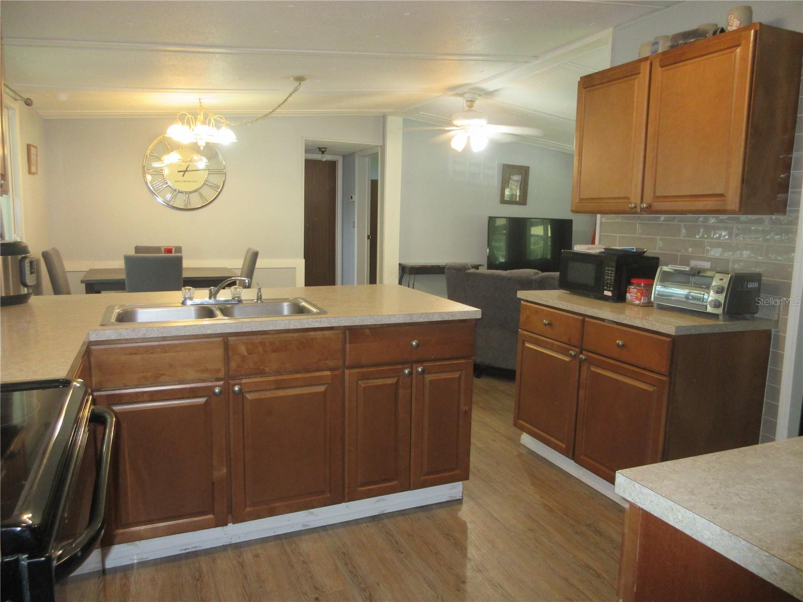 SILVER SPGS VILLAGE - Residential