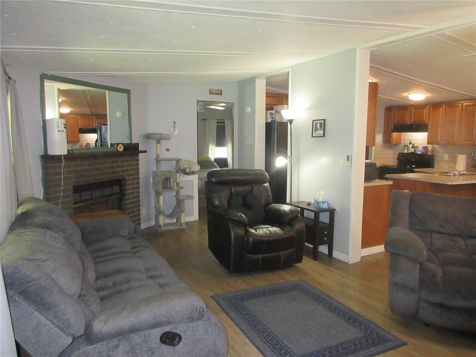 SILVER SPGS VILLAGE - Residential