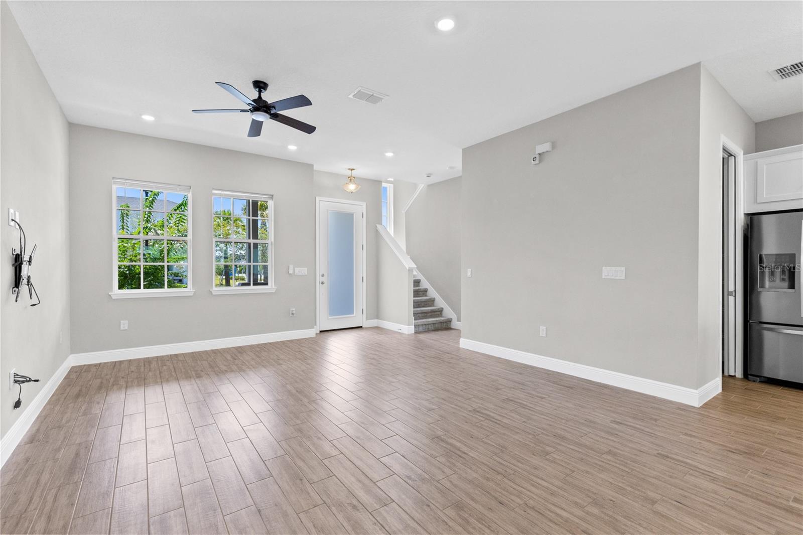 LAUREATE PARK - Residential Lease