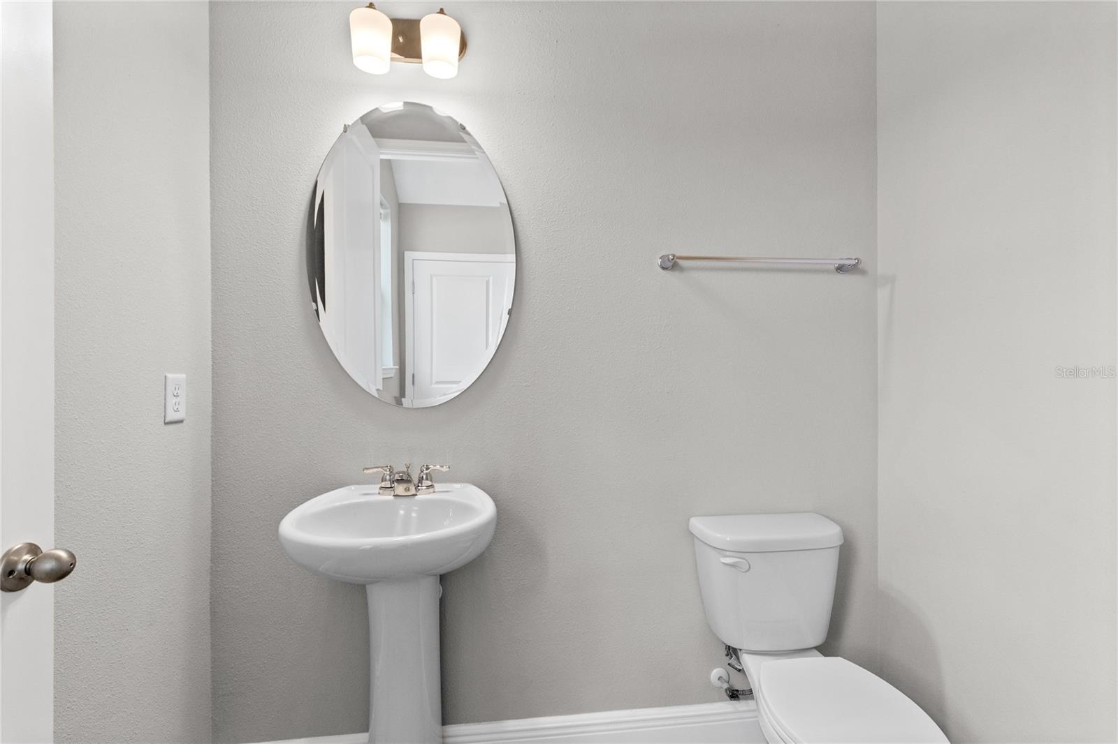 LAUREATE PARK - Residential Lease