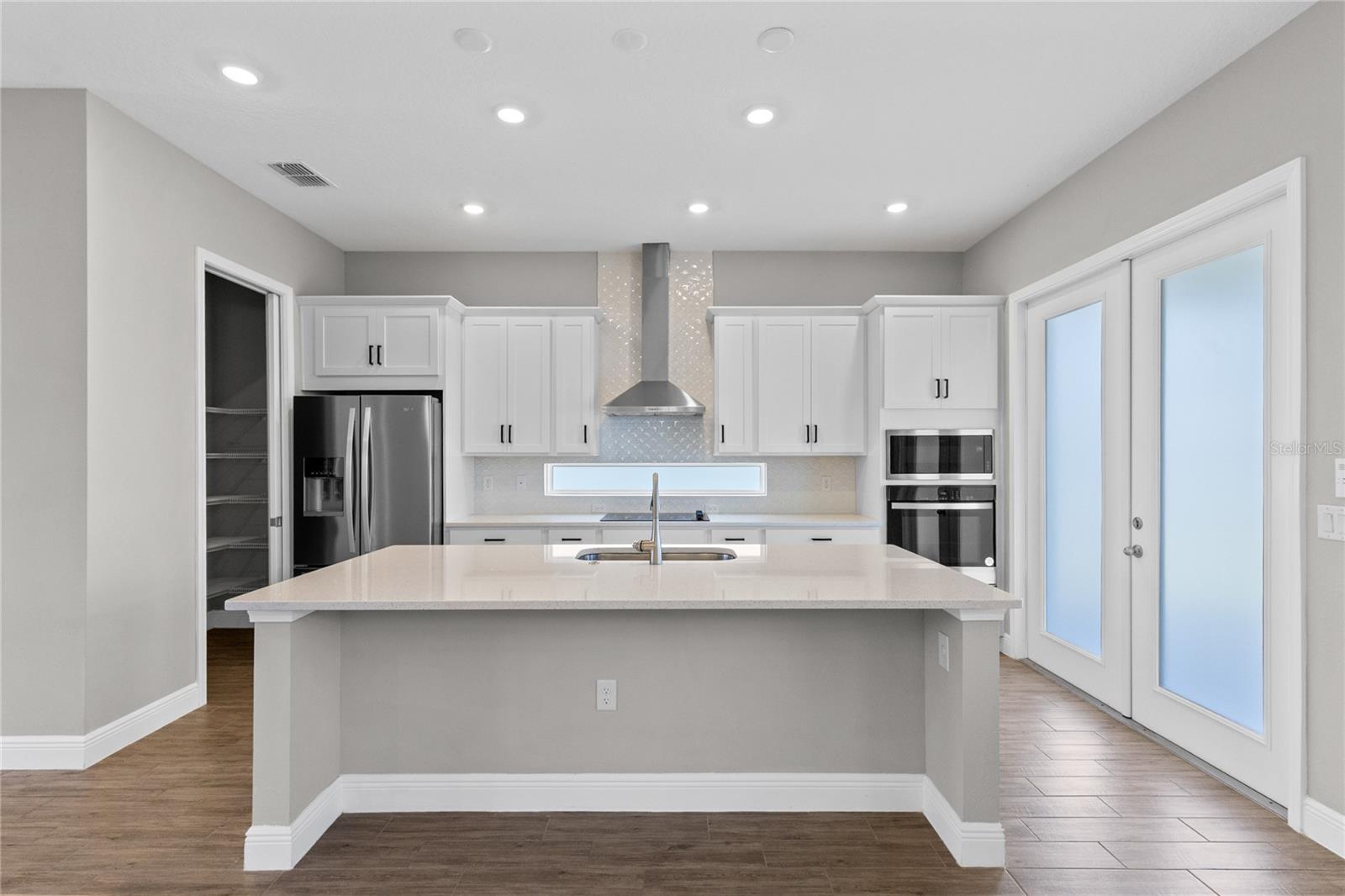 LAUREATE PARK - Residential Lease