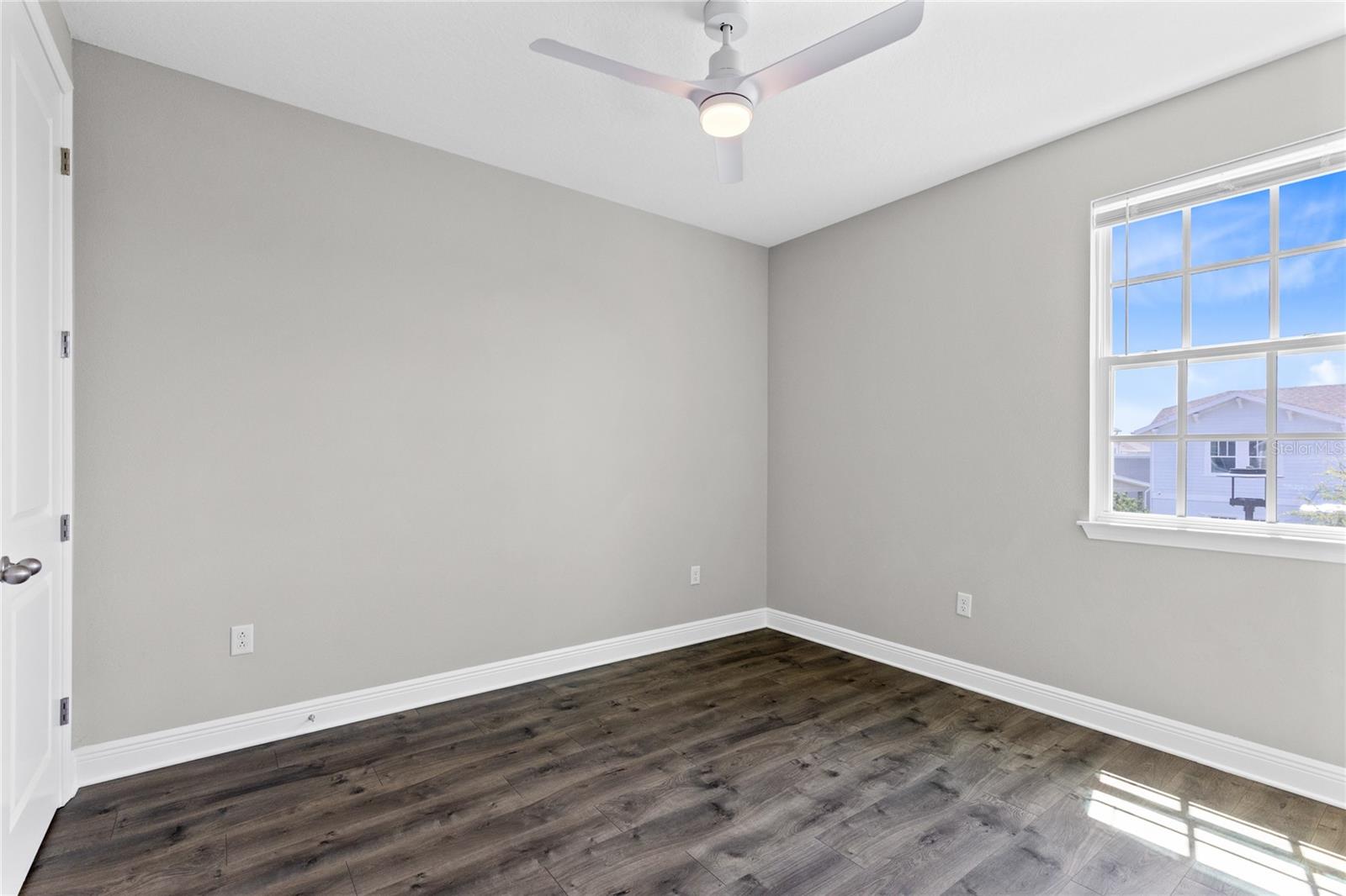 LAUREATE PARK - Residential Lease