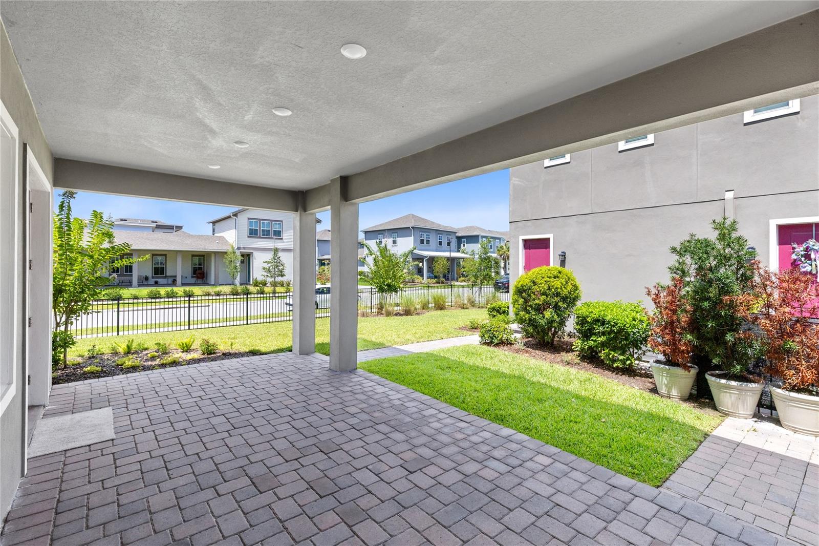 LAUREATE PARK - Residential Lease