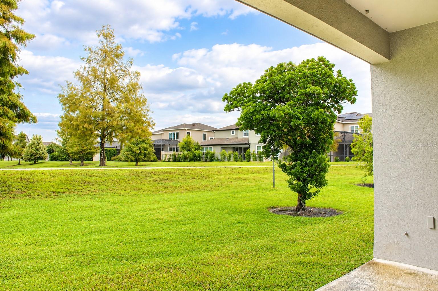 OXFORD CHASE - Residential