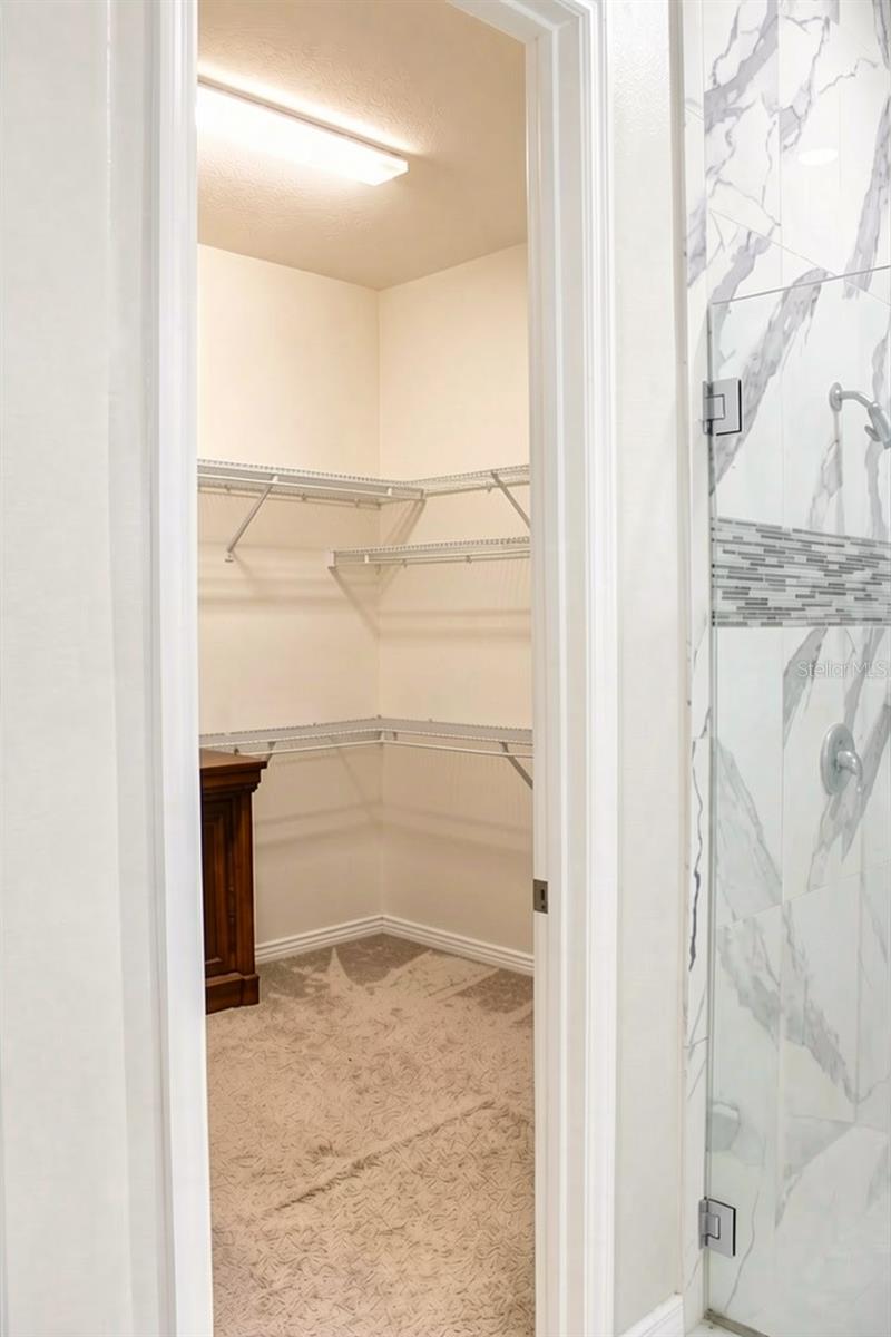 OXFORD CHASE - Residential