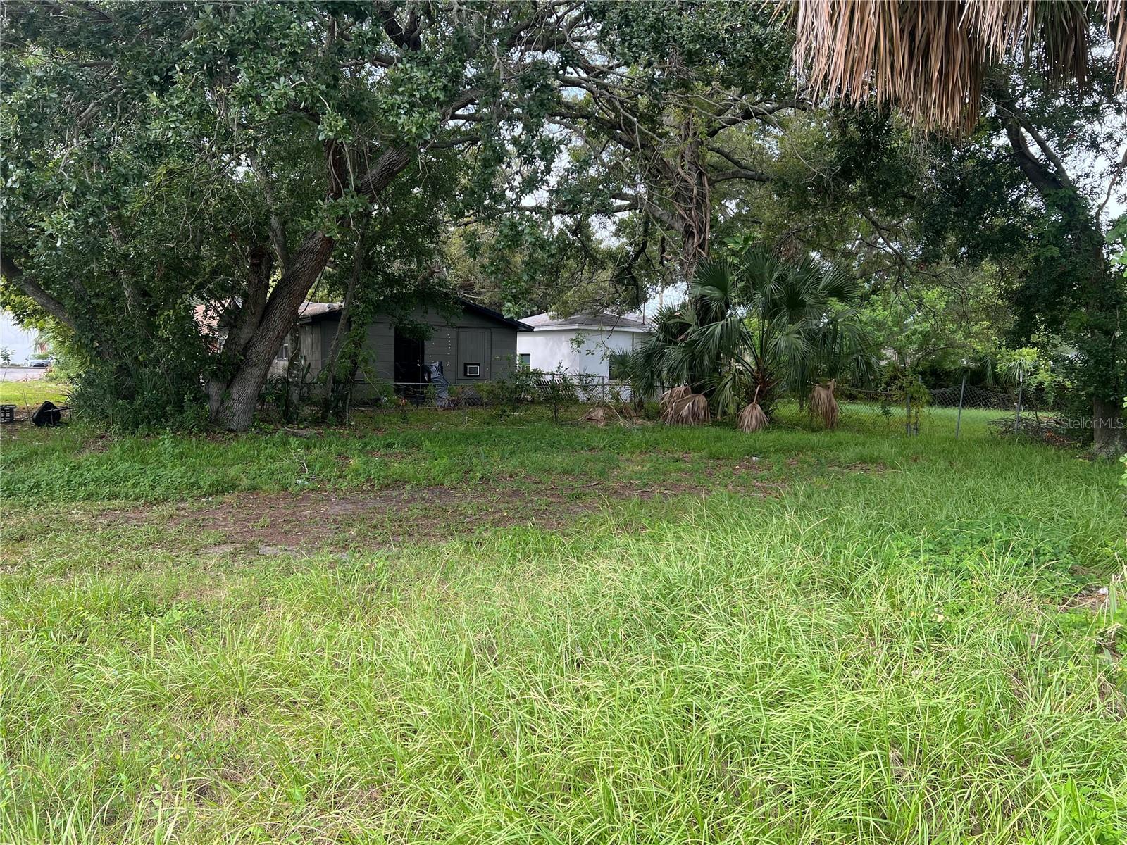 PALM PARK - Land