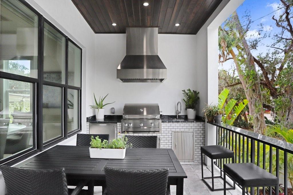 SUNSET PARK - Residential