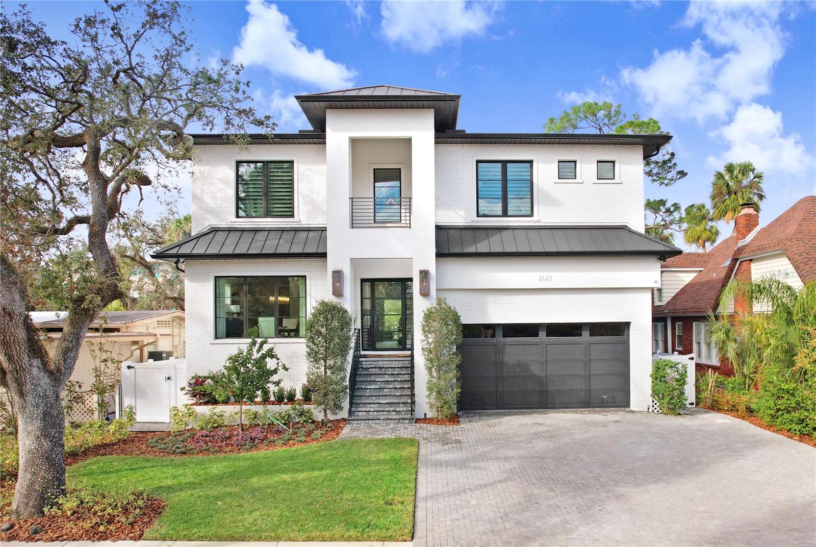 SUNSET PARK - Residential