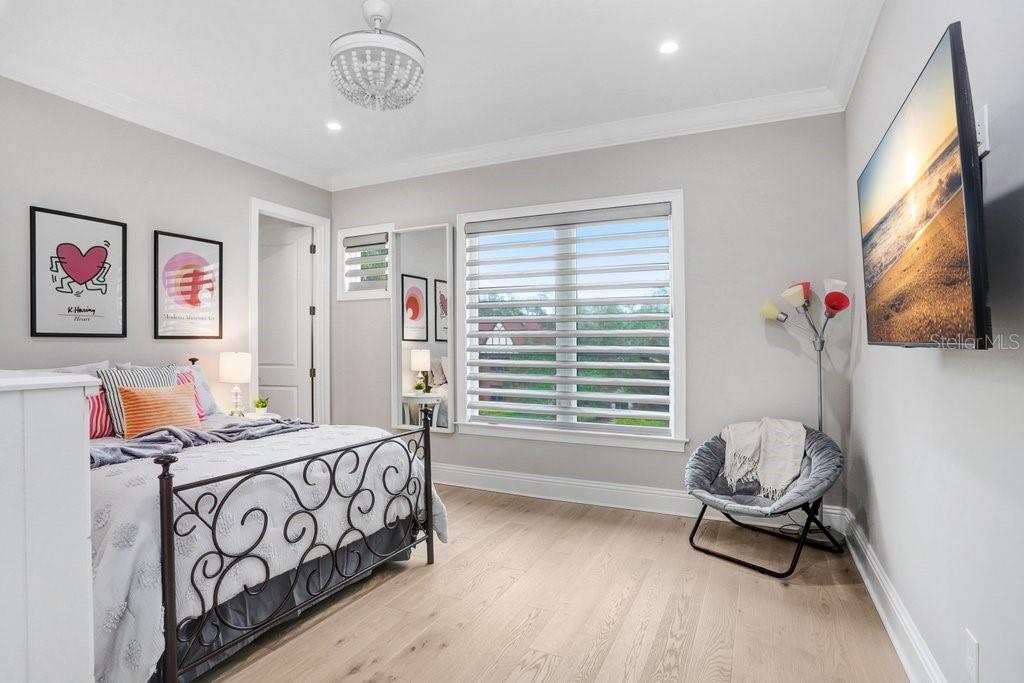 SUNSET PARK - Residential