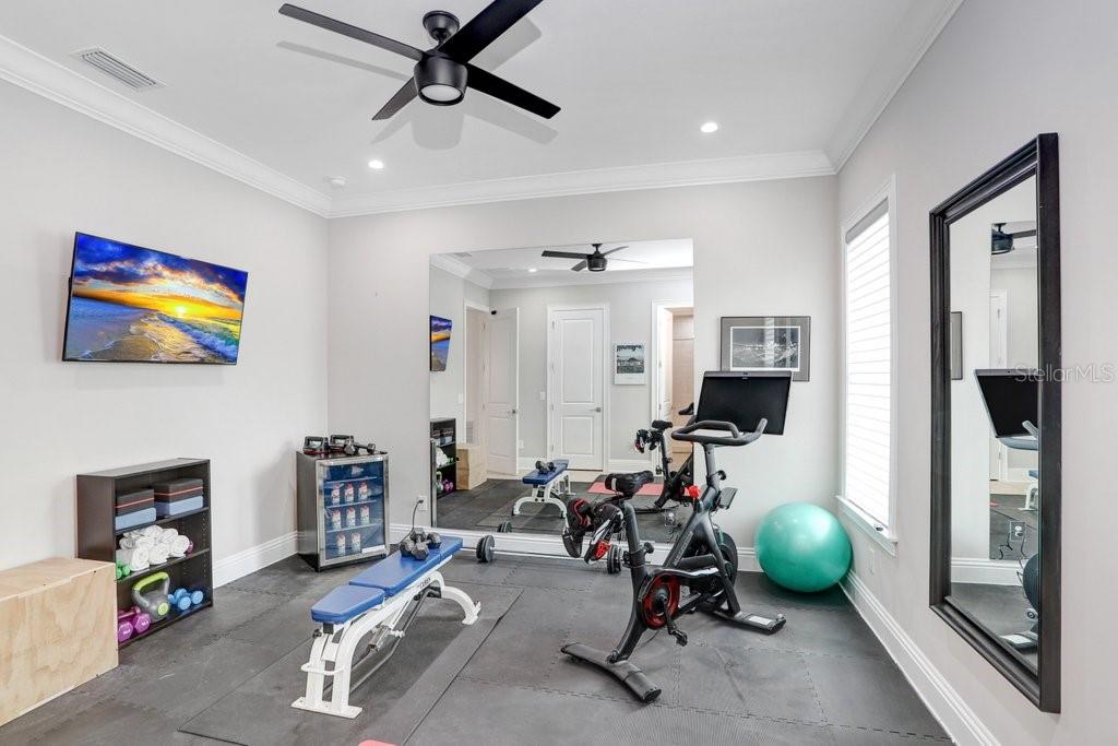 SUNSET PARK - Residential