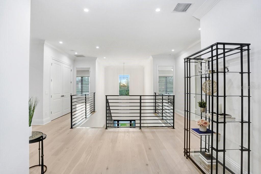 SUNSET PARK - Residential