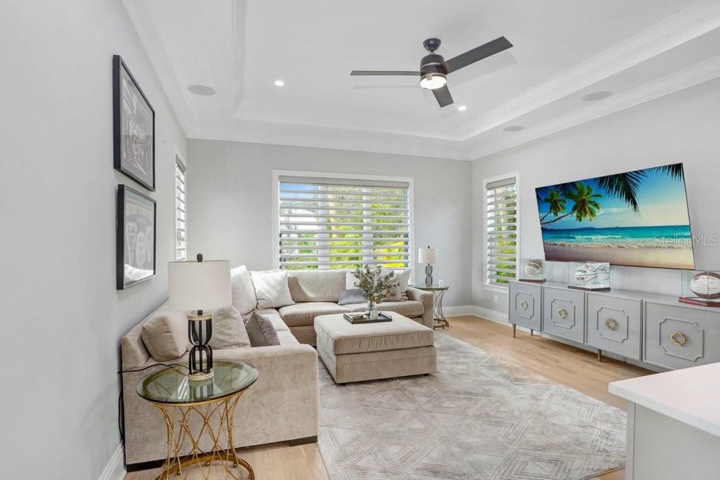 SUNSET PARK - Residential