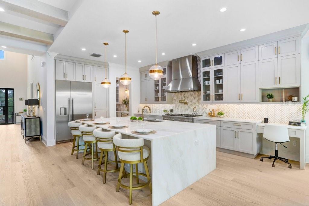 SUNSET PARK - Residential