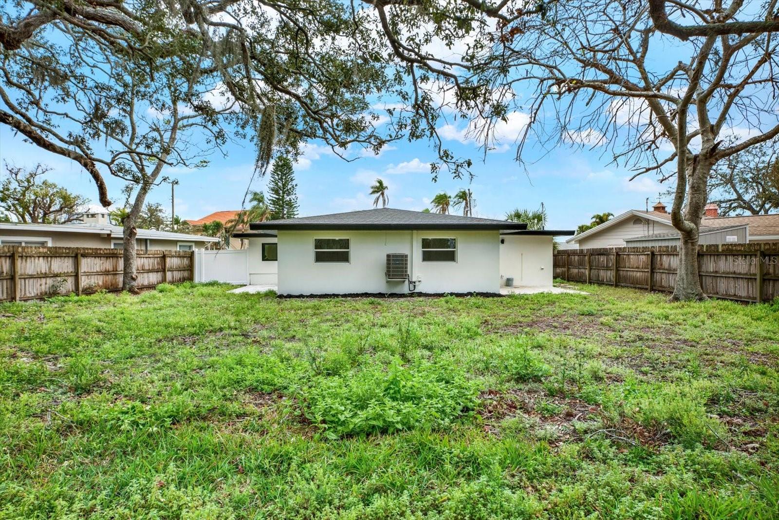 BAYWOOD VILLAGE - Residential