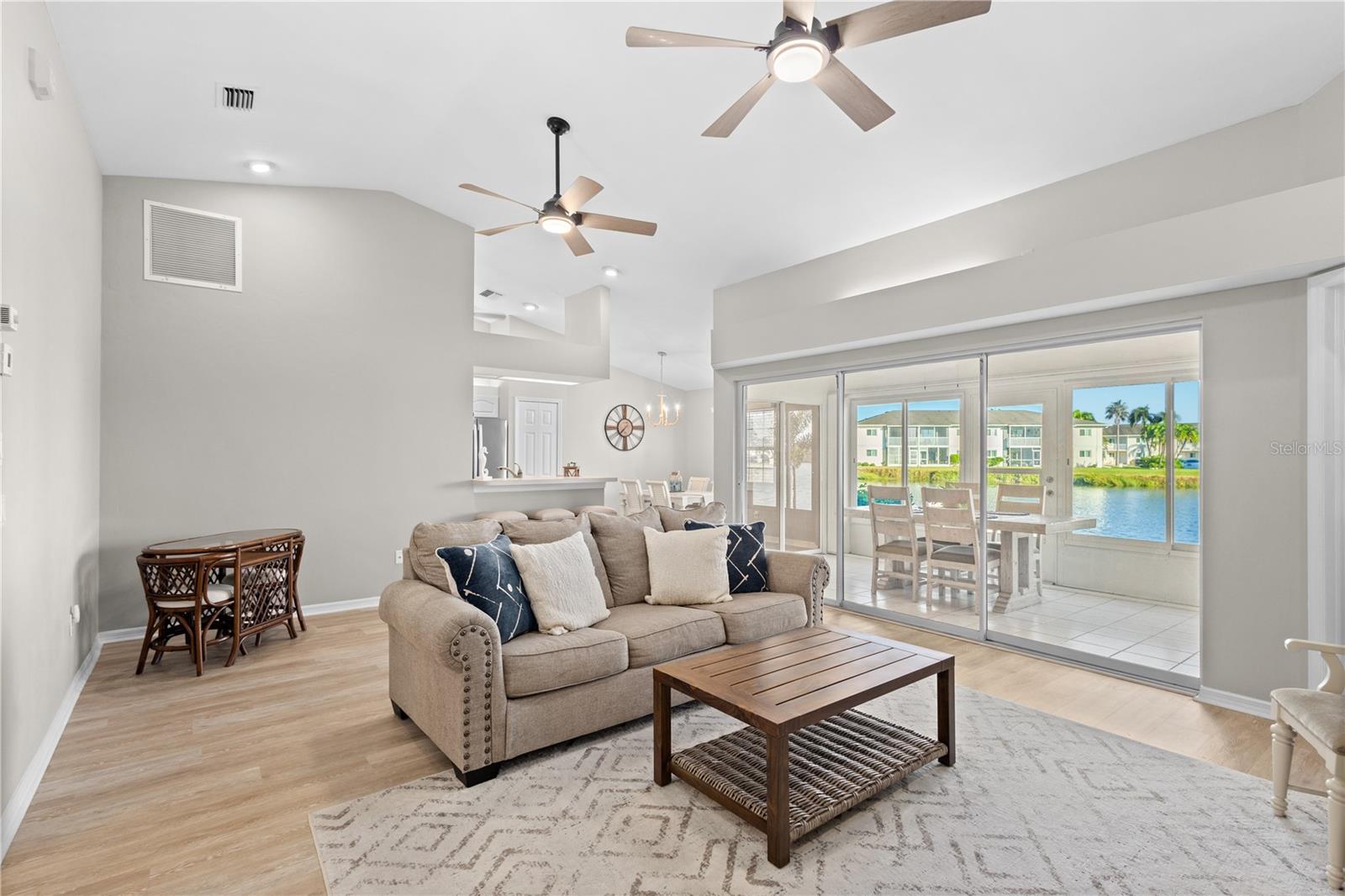SOUTH SHORE VILLAS A CONDOMINI - Residential