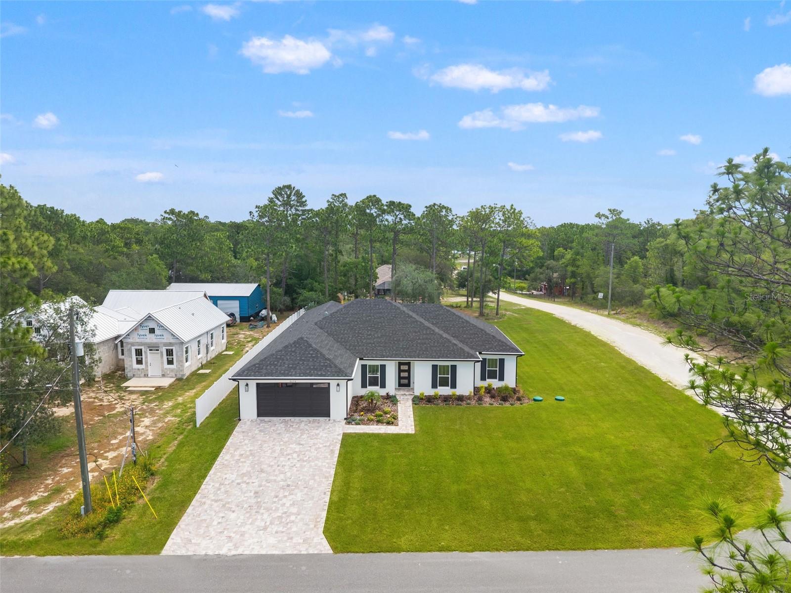 ROYAL HIGHLANDS - Residential
