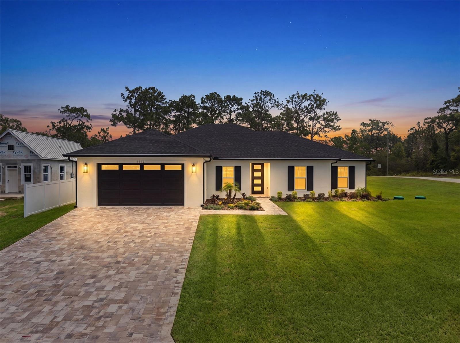ROYAL HIGHLANDS - Residential