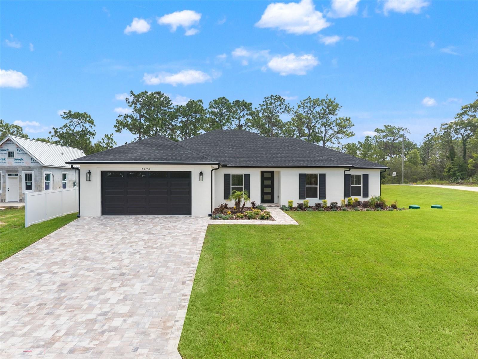 ROYAL HIGHLANDS - Residential