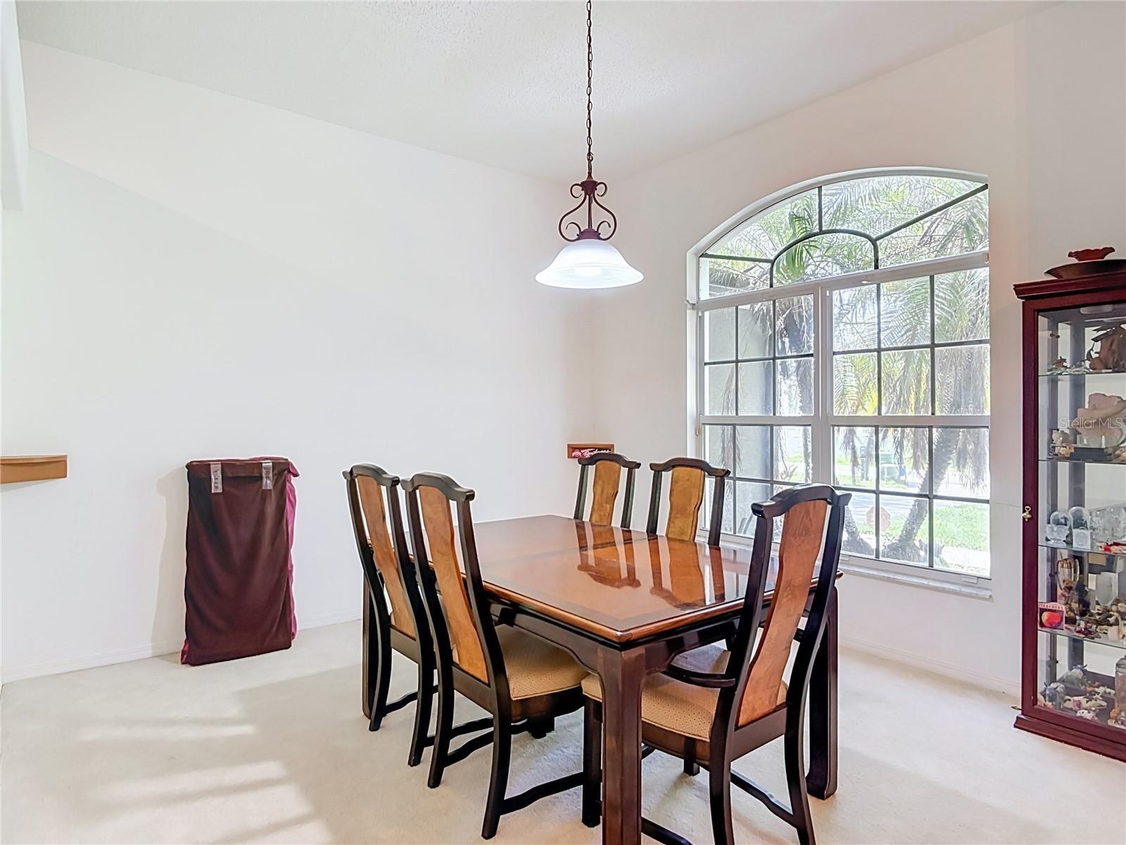 FELTONA LAKES UN 67 - Residential