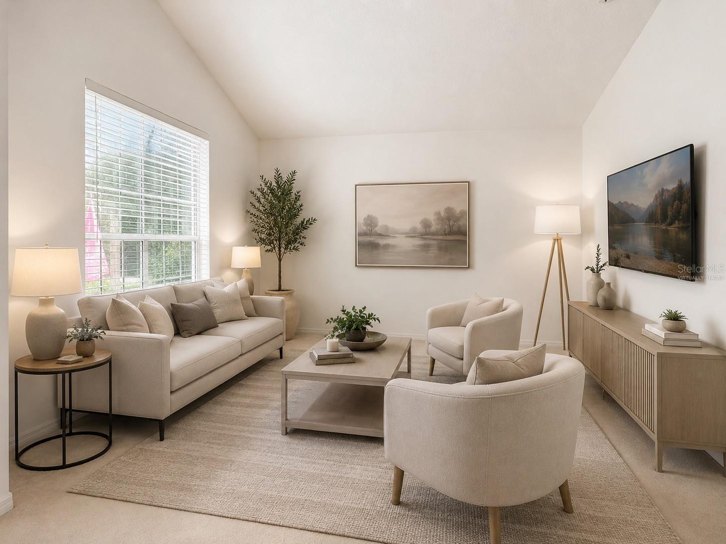 FELTONA LAKES UN 67 - Residential