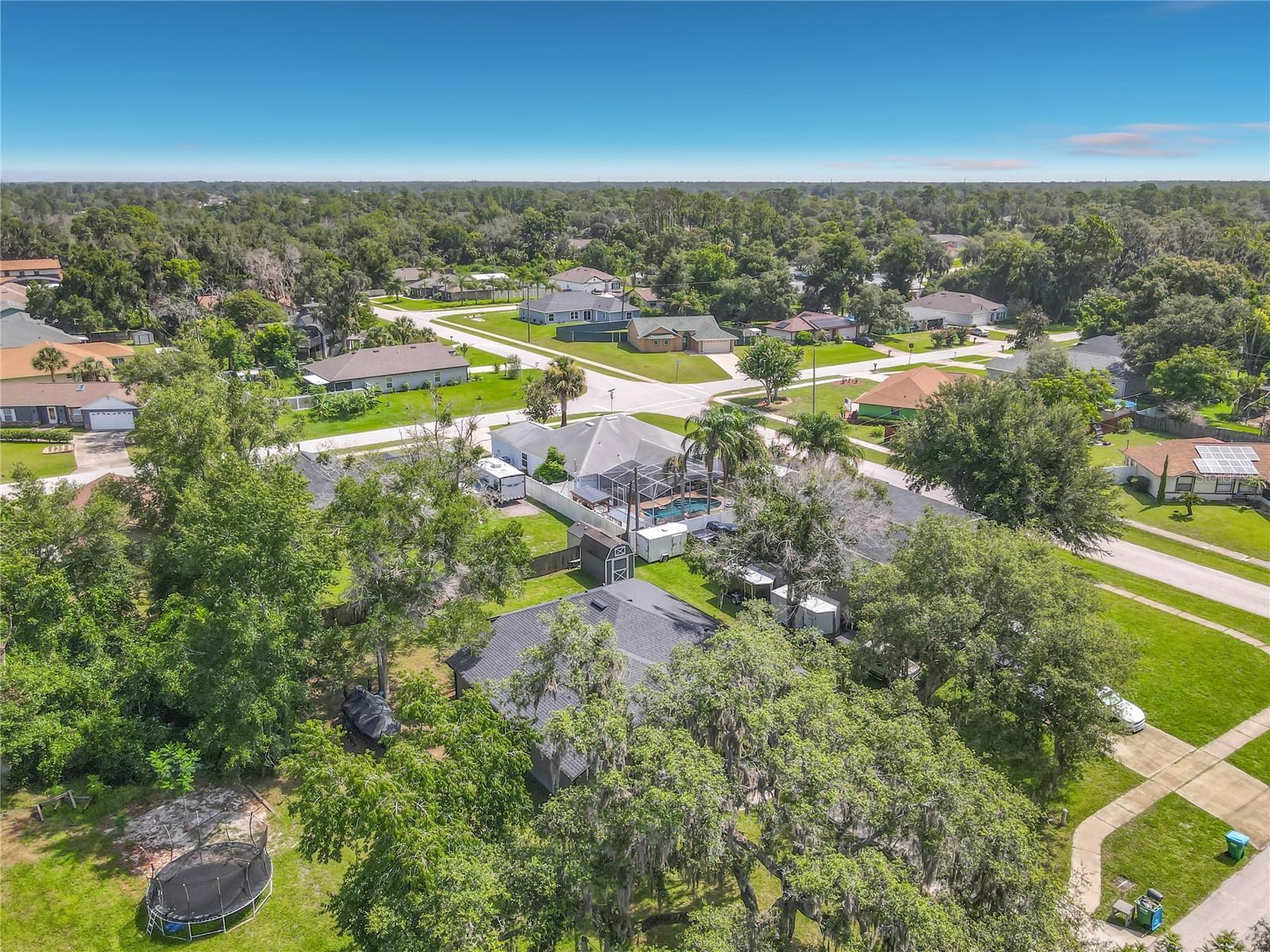 FELTONA LAKES UN 67 - Residential