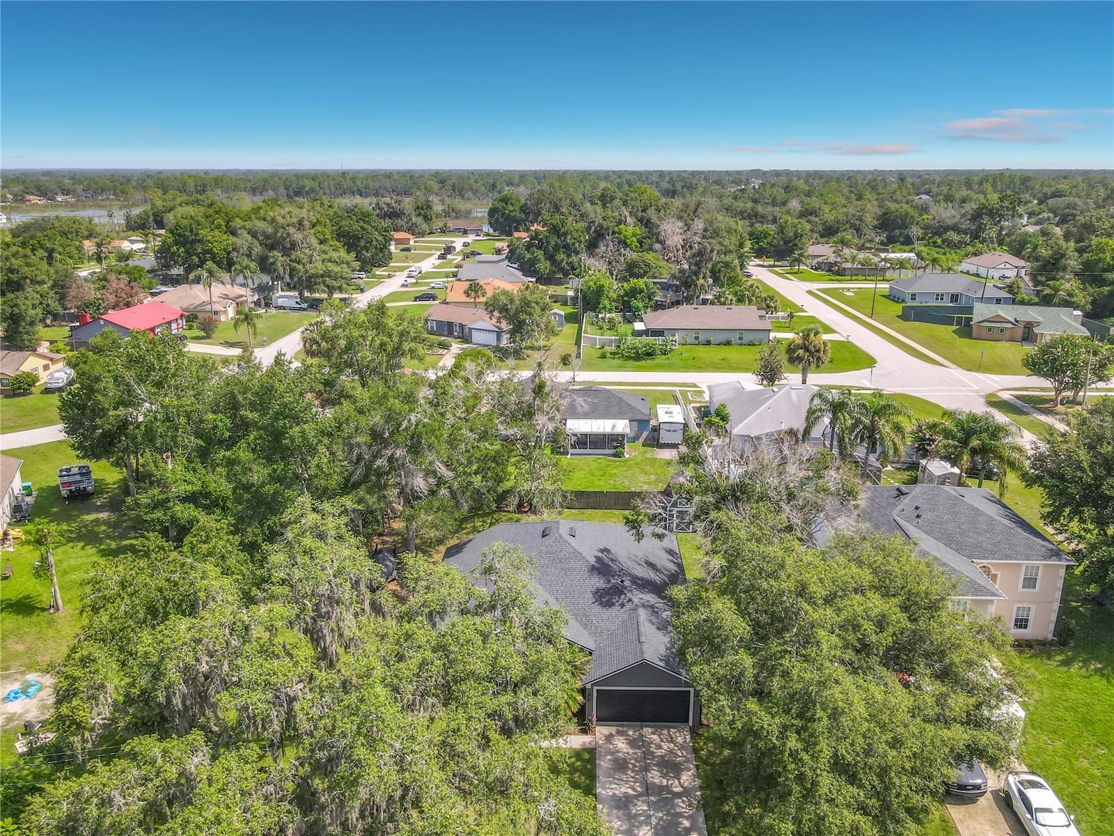 FELTONA LAKES UN 67 - Residential