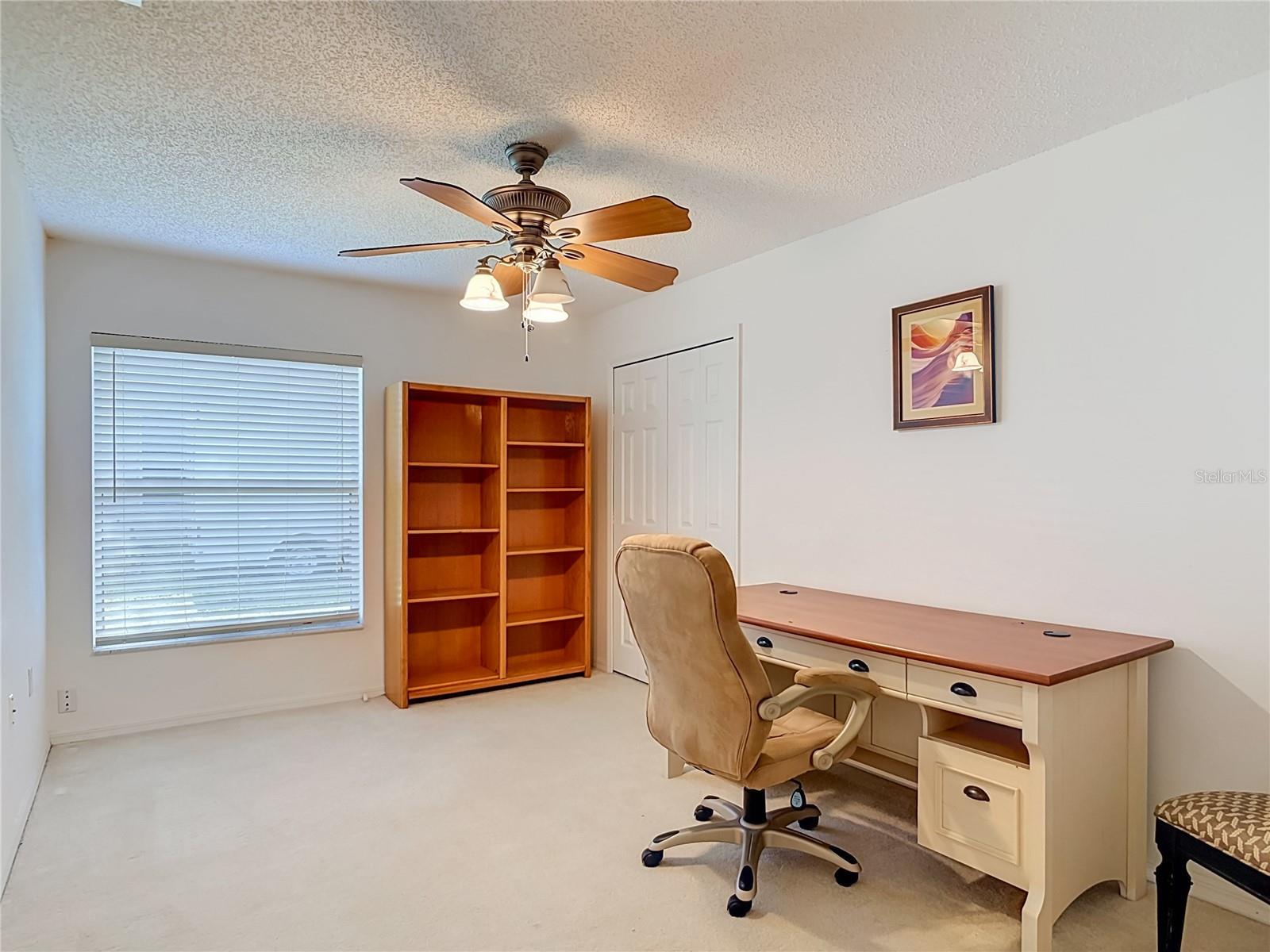 FELTONA LAKES UN 67 - Residential