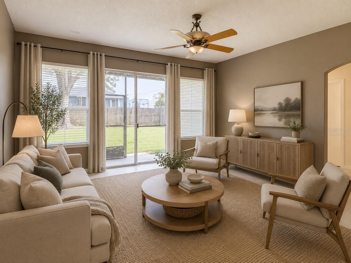 FELTONA LAKES UN 67 - Residential