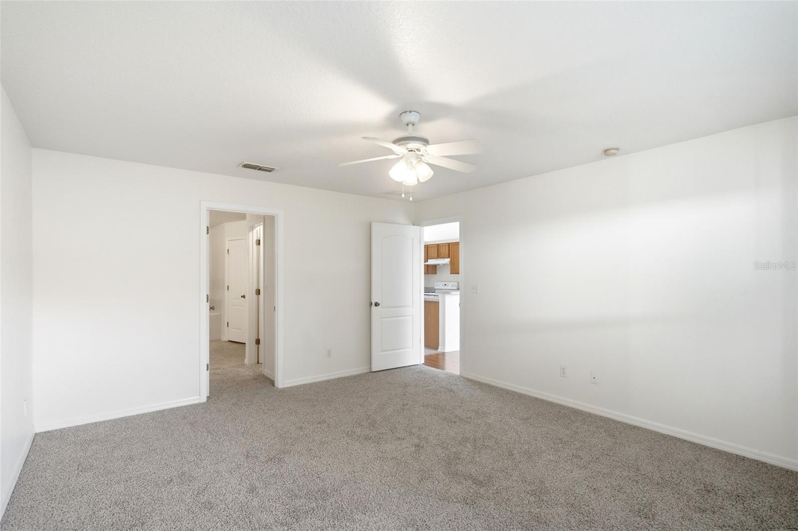 VISTA PINES - Residential