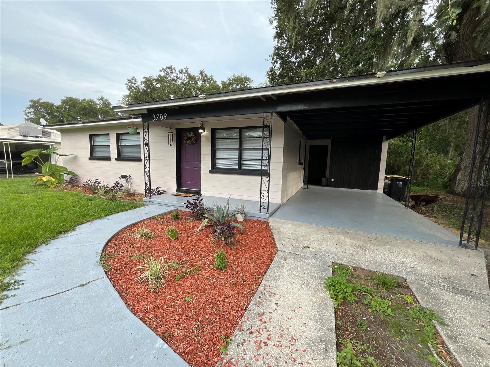 WOODLAND ESTATES - Residential