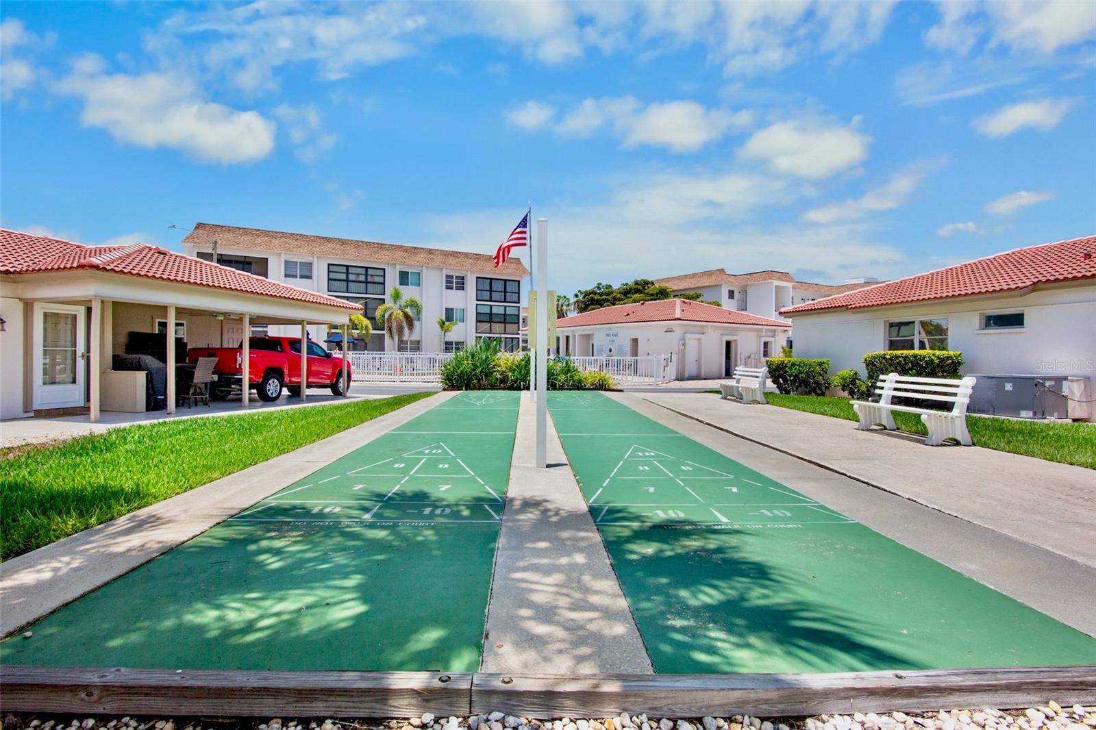VISTA HERMOSA - Residential