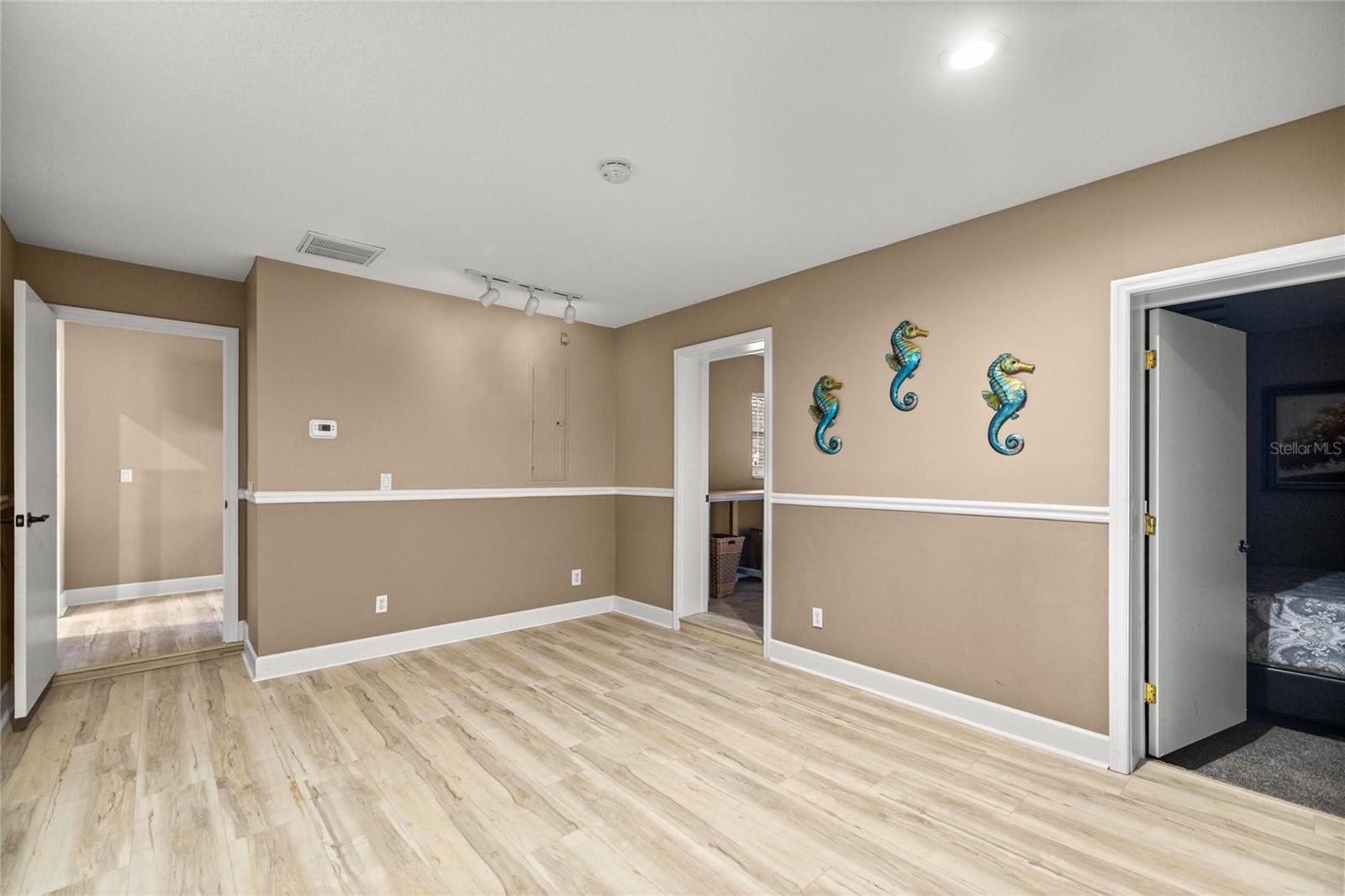 PINE RIDGE UNIT 02 - Residential