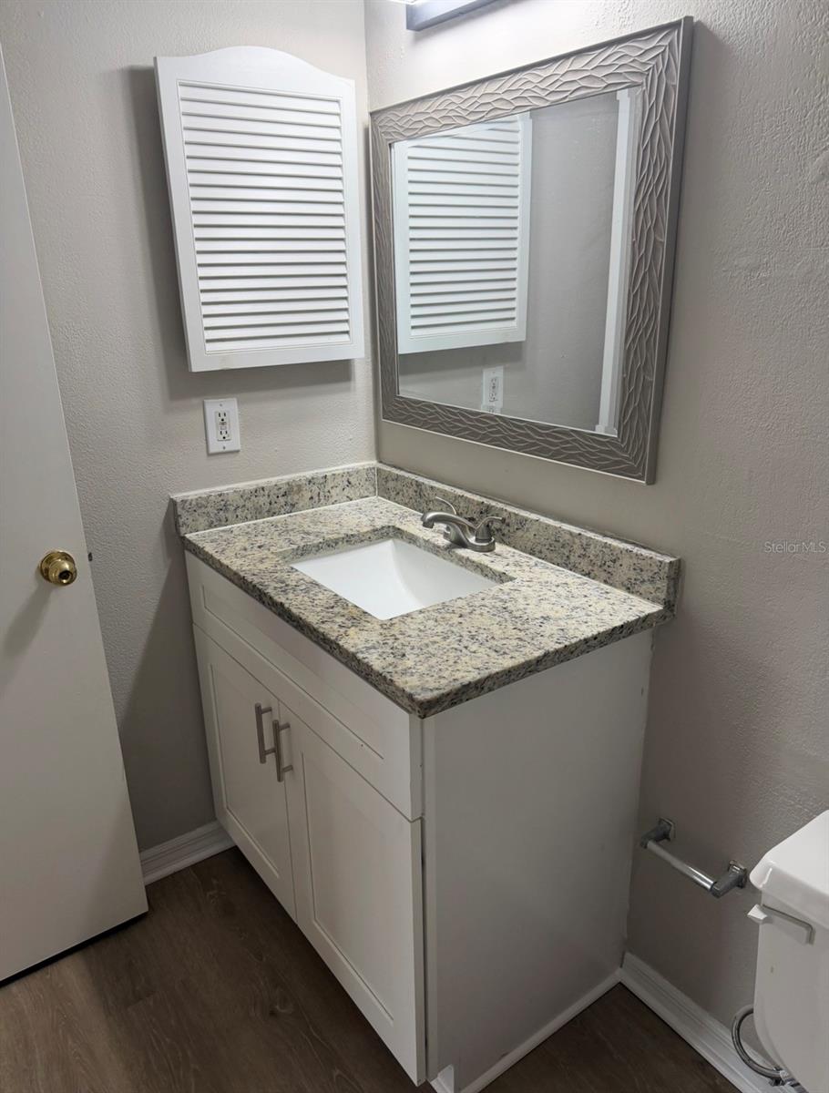 CENTRAL PARK BLDG 5986 - Residential Lease