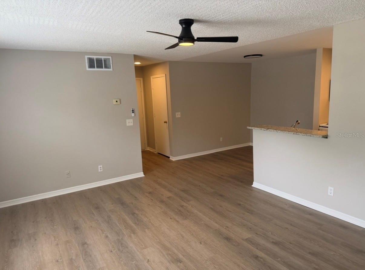 CENTRAL PARK BLDG 5986 - Residential Lease
